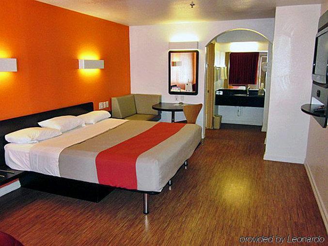 Motel 6-Edinburg, Tx Extérieur photo
