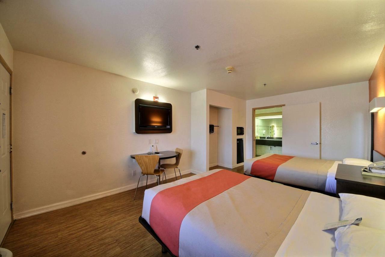 Motel 6-Edinburg, Tx Extérieur photo